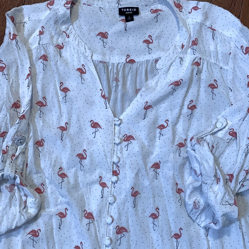 TORRID Harper style blouse. Flamingo and Polka Dot print. 3/4 sleeves. Size 2.